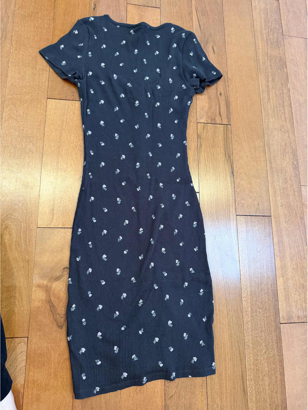 H&M Divided Black Floral Ribbed Button Front Mini Dress - Picture 5 of 8